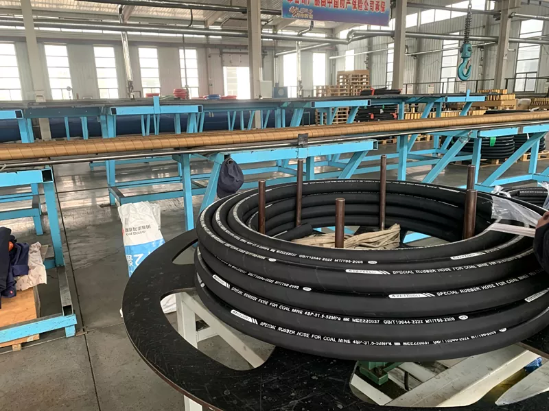 Hogyan működnek a kopásálló homokfúvó tömlők? Szakértői betekintés a Hengshui Zhehan Rubber & Plastic Products Co., Ltd.-től.